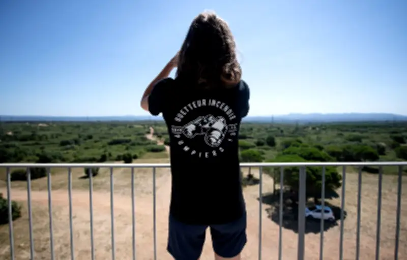 Guetteurs d'incendie : ces sentinelles perchées qui protègent nos forêts