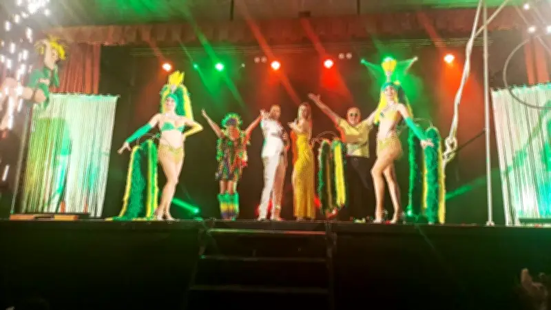 Gui'Harmony triomphe à Vauvert avec son spectacle musical haut en couleur