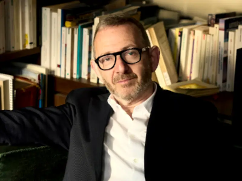 Guillaume Erner : le portrait culturel d'un intellectuel entre certitudes et doute