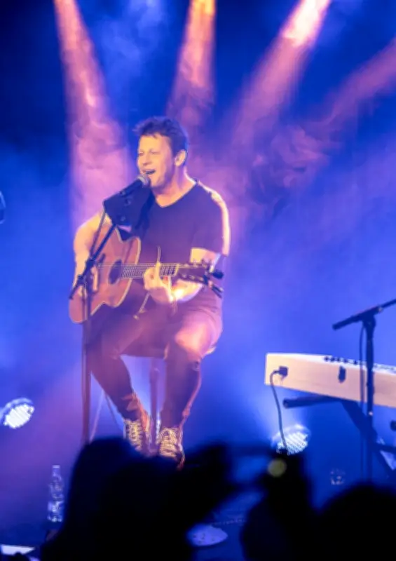 Guillaume Ledoux de Blankass investit Sore pour une soirée culturelle complète