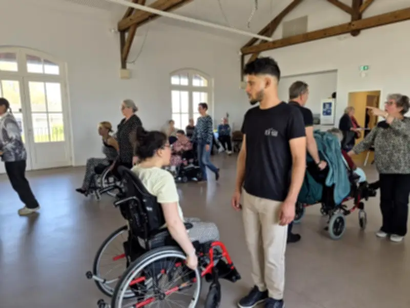 Hand to Hand fête 20 ans de danse inclusive à Bordeaux avec un grand spectacle
