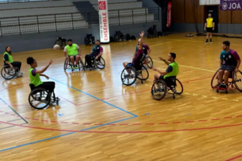 Hand'fauteuil : démonstration pour créer une section dans le Var