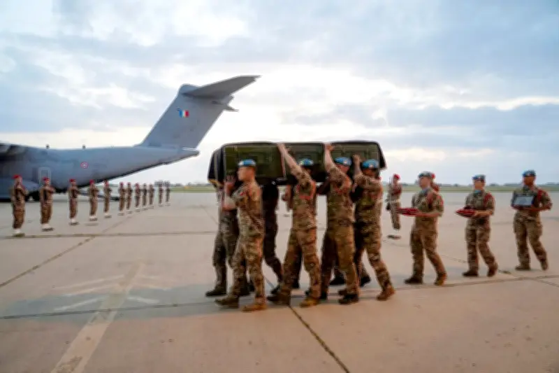 Hommage à Montauban pour Florian Montorio, Casque Bleu tué au Liban