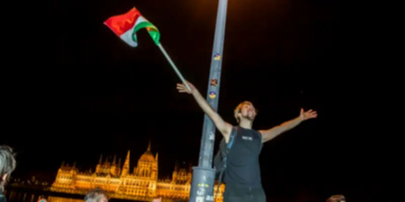 Hongrie : liesse des Russes après la défaite d'Orban, une victoire symbolique