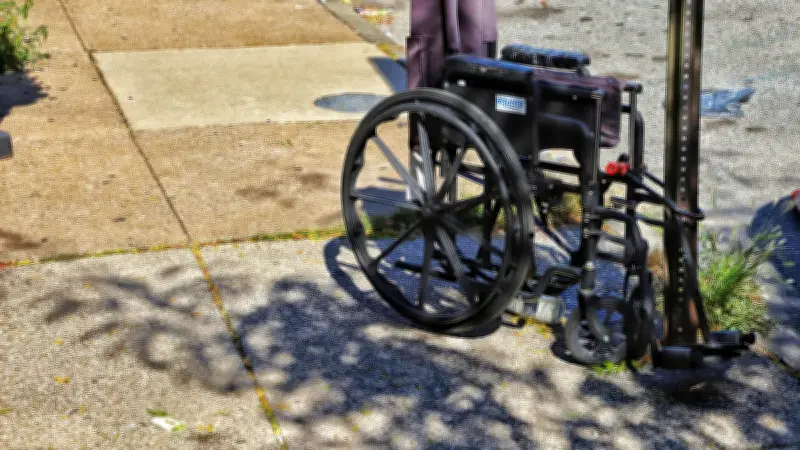 Horreur à Utrecht : un homme en fauteuil roulant immolé par le feu en pleine rue