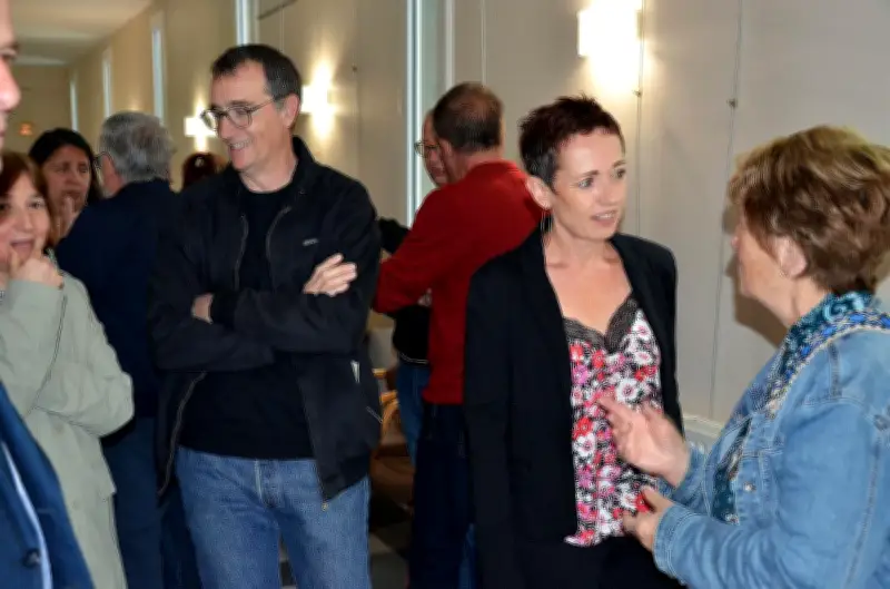 Idron : premier café-mairie réussi, la maire lance un audit des finances