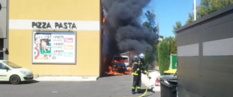 Incendie à Castelnau-le-Lez : un camion frigorifique enflamme un restaurant