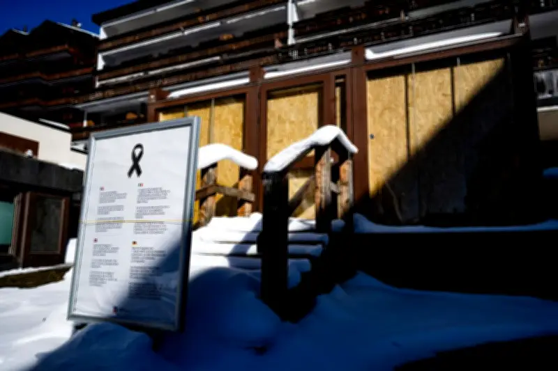 Incendie de Crans-Montana : un ex-responsable communal se tait, les victimes scandalisées