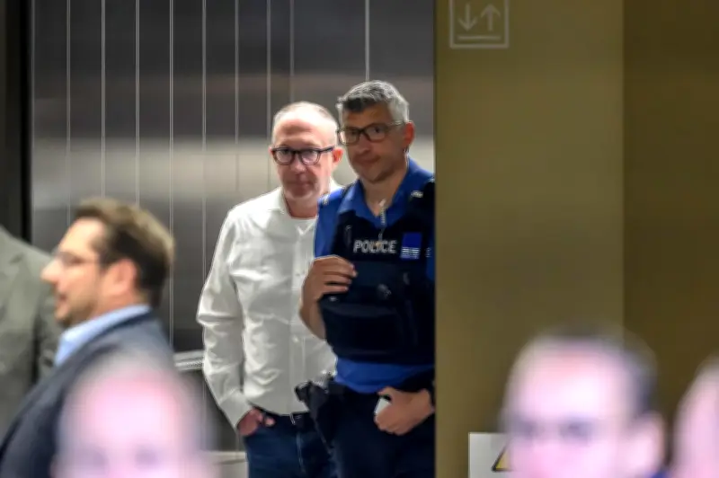 Incendie en Suisse : l'enquête s'élargit à 13 personnes après le drame de Crans-Montana