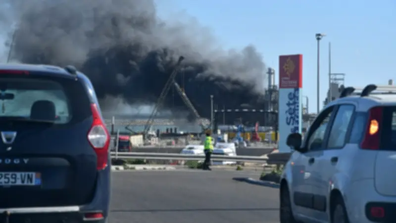 Incendie Saipol à Sète : deux hypothèses sur les causes, l'eau manquait