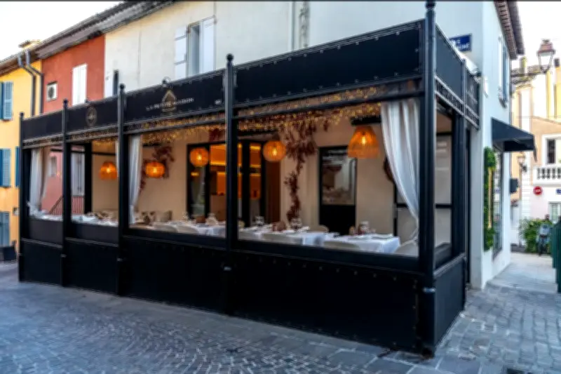 Incendie suspect à Sainte-Maxime : le restaurant « La petite maison » gravement endommagé