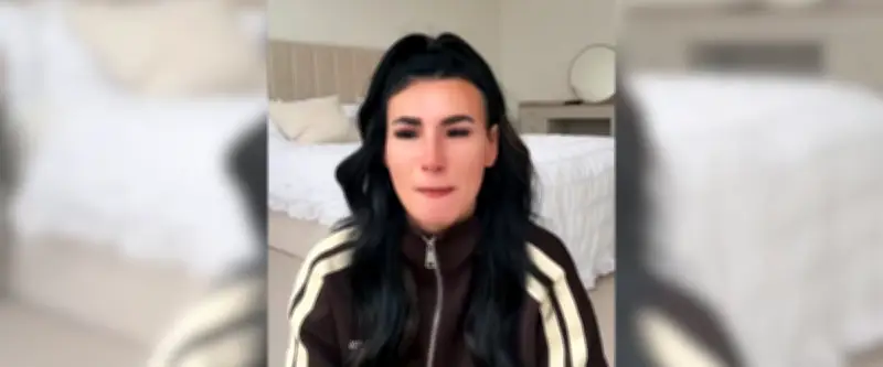 Influenceuse aux 3,5 millions d'abonnés avoue avoir simulé un cancer