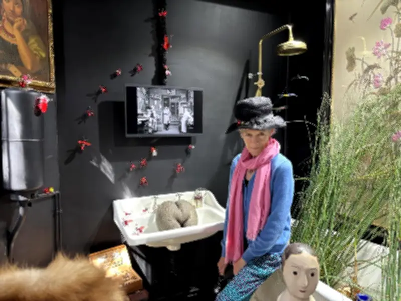 Insectomania : Sylvie Zampolini expose 118 œuvres en matériaux recyclés