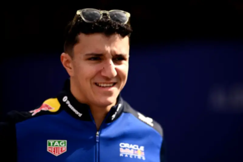 Isack Hadjar pilotera la mythique Red Bull RB7 au Grand Prix de France Historique