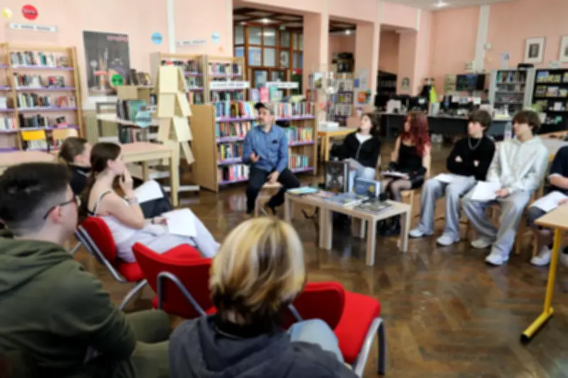 Jean-Christophe Deveney, scénariste primé, revient dans son ancien lycée hyérois