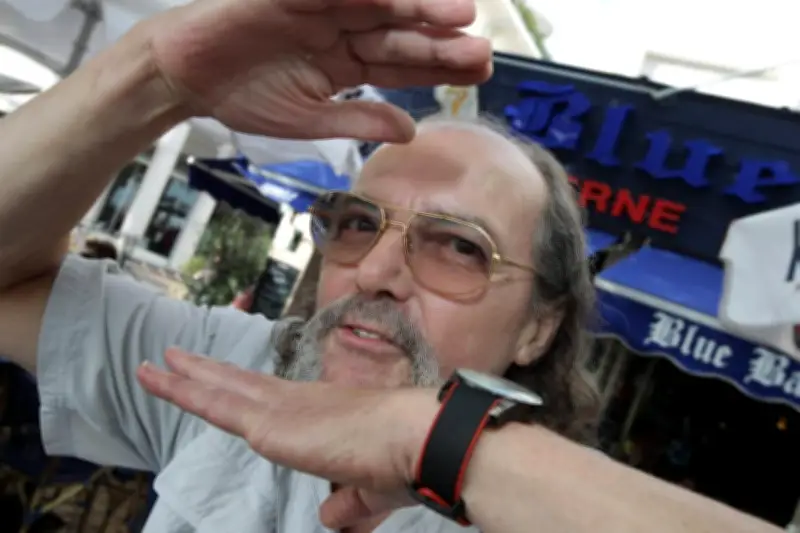 Jean-Louis Castel, figure emblématique du Blue Bar à Saint-Raphaël, s'est éteint à 76 ans