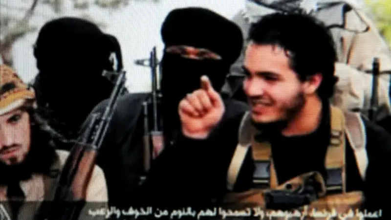 Jihadiste montpelliérain de 19 ans dans une vidéo de propagande de Daesh