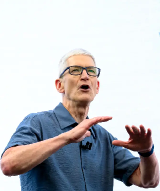 John Ternus, nouveau patron d'Apple, face au défi de l'IA et de l'héritage