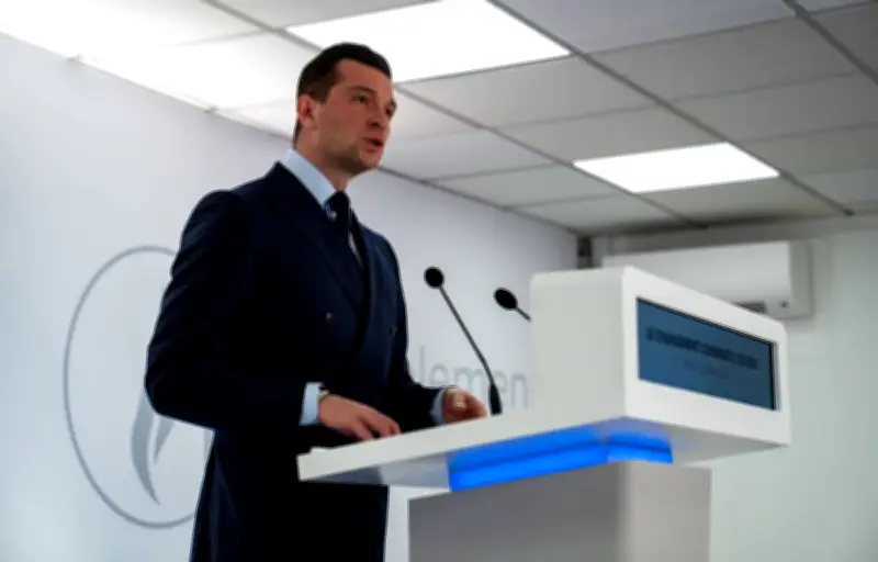 Jordan Bardella et la princesse Maria Carolina : ce que changerait un mariage royal