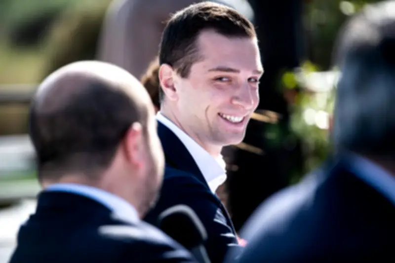 Jordan Bardella et Maria Carolina de Bourbon aperçus à Sainte-Maxime : l'idylle se poursuit