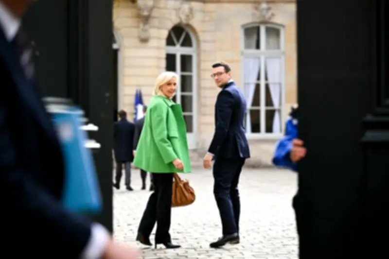 Jordan Bardella et Marine Le Pen courtisent les patrons en vue de 2027