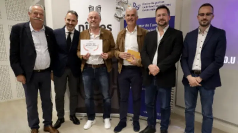 Jérémy Salez, major de promotion du diplôme de secrétaire général de mairie à Garons