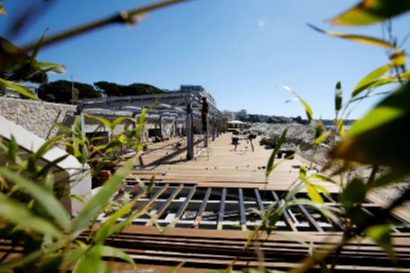 Juan-les-Pins : les plages privées s'activent pour une ouverture rapide après les travaux