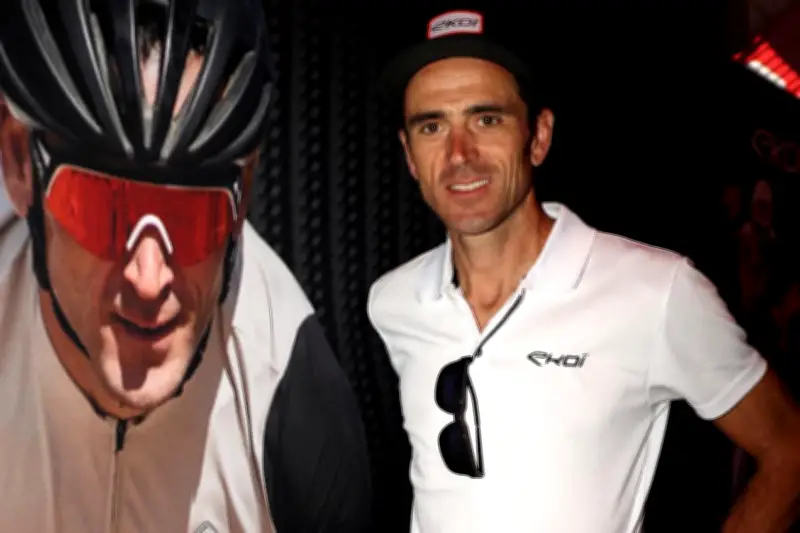 Julien Absalon, ancien champion de VTT, se lance dans le Marathon des sables au Maroc