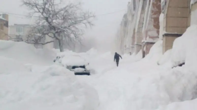 Kamtchatka : des chutes de neige historiques paralysent la péninsule