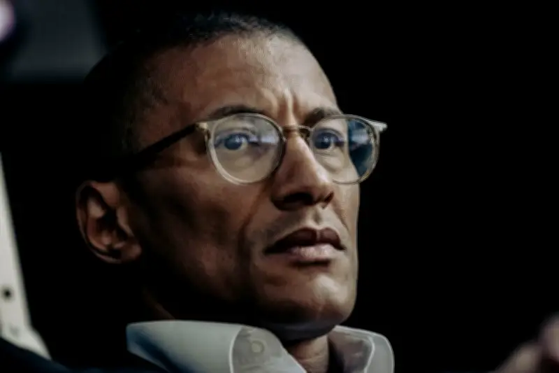 Karim Bouamrane, socialiste, se positionne comme une solution pour 2027