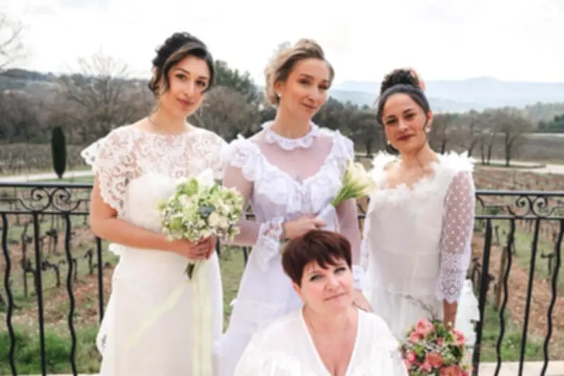 Katia Hugues de Saint-Zacharie : de la couture aux robes de mariée, une passion qui se transmet