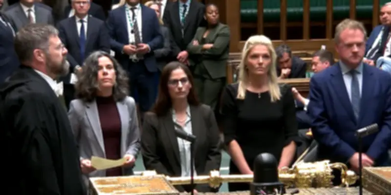 Keir Starmer évite une enquête parlementaire dans l'affaire Mandelson