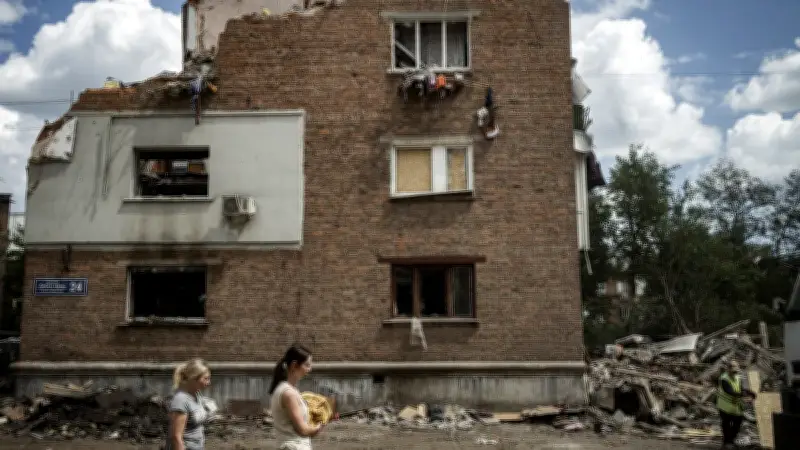 Kiev frappée par une attaque russe massive lors d'un échange record de prisonniers