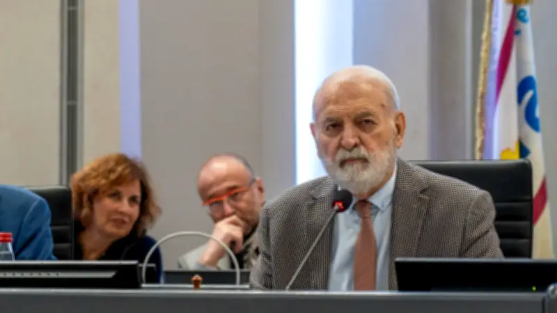 Kléber Mesquida accuse René Revol d'avoir coûté 12,7 M€ au Département