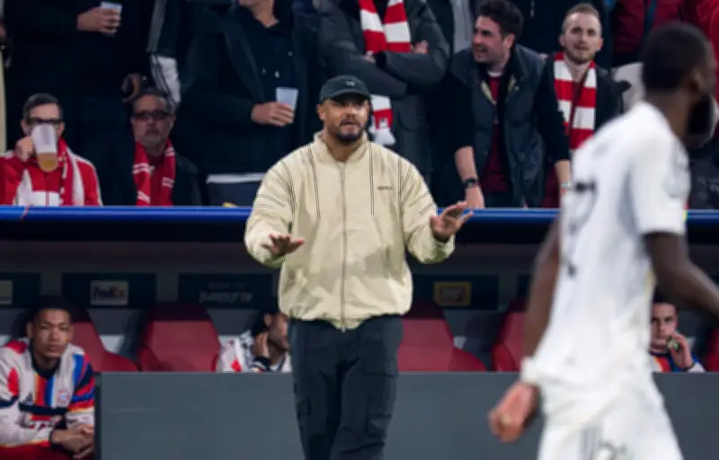 Kompany suspendu pour le match à Paris après un carton jaune contesté