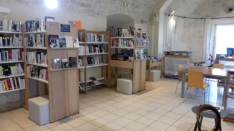 La bibliothèque de Brignon lance un appel aux bénévoles pour sauver son temple du livre