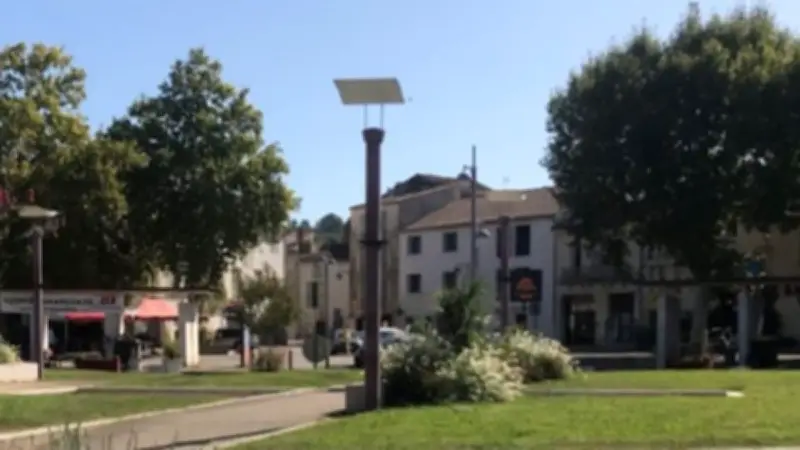 La Boîte à Poésie s'ouvre à Sommières pour le Printemps des Poètes