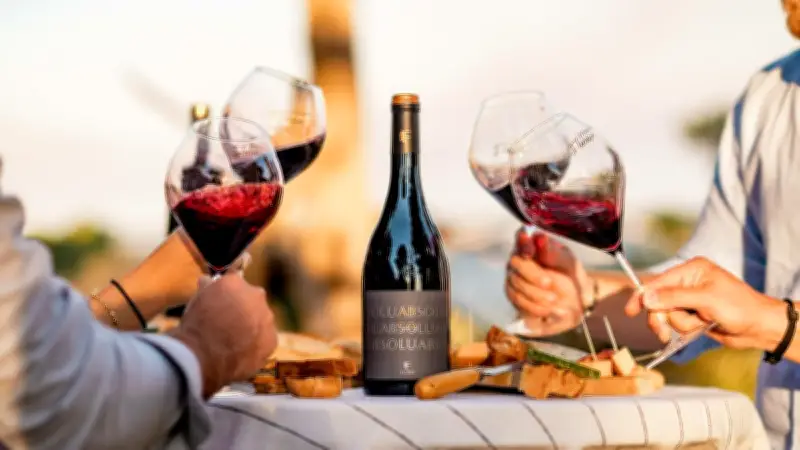 La cave Florès brille aux Vinalies avec trois médailles d'or prestigieuses