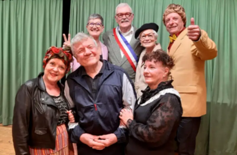 La Compagnie du Phénix présente « L’Amour Foot » en avant-première caritative à Bizanos