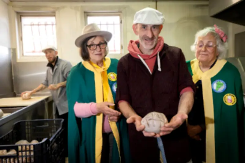 La Confrérie du grenier médocain en croisade pour sauver une charcuterie insolite