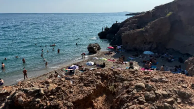 La Crique de l'Anau à Sète : Le Paradis Caché des Baigneurs en Hérault