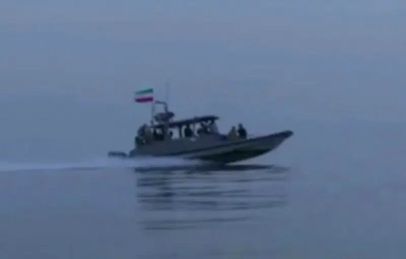 La « flotte moustique » iranienne défie la marine américaine dans le détroit d'Ormuz
