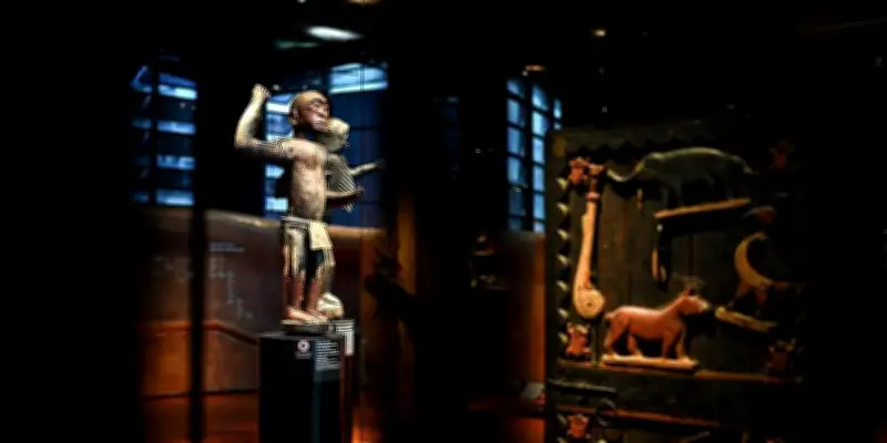 La France débat d'une loi pour faciliter les restitutions d'œuvres d'art pillées durant la colonisation