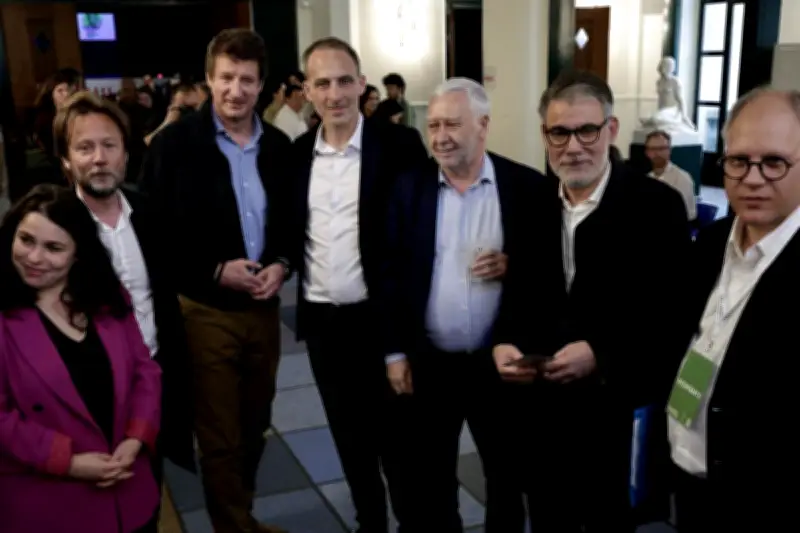 La gauche hors LFI cherche un récit pour reconquérir la France des pavillons à Montreuil