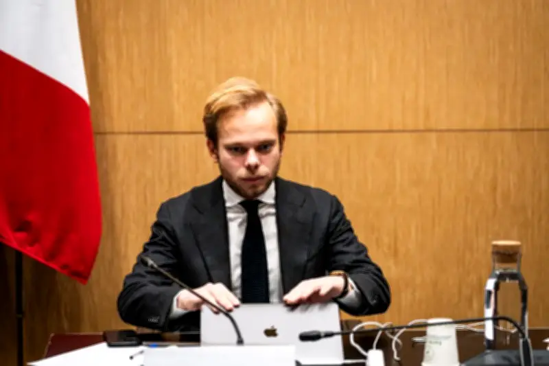 La gauche ne ressuscitera pas le comité secret pour bloquer le rapport Alloncle