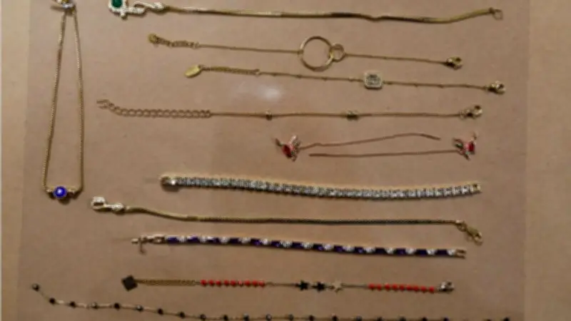 La gendarmerie restitue les biens volés après 91 cambriolages près de La Rochelle