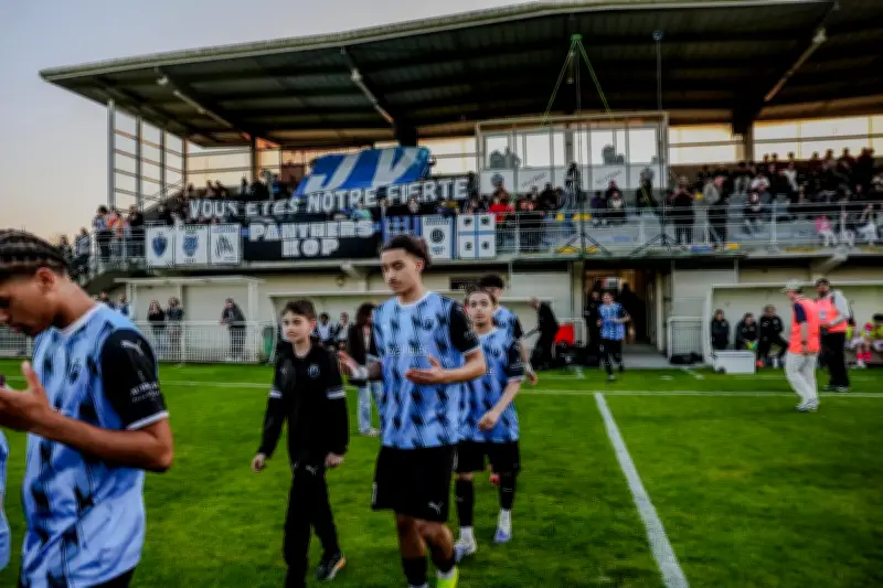 La Jeunesse Villenavaise U17 défie l'élite nationale, un exploit forgé par l'effort et la solidarité