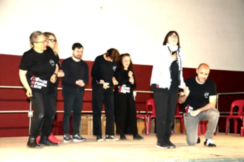 La Ligue d'improvisation marmandaise enchaîne les rires à Pont-des-Sables