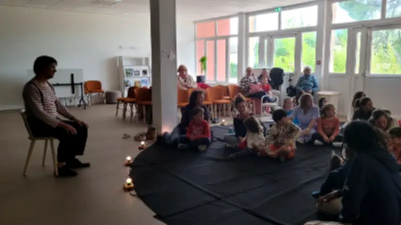La magie des contes détournés enchante la médiathèque