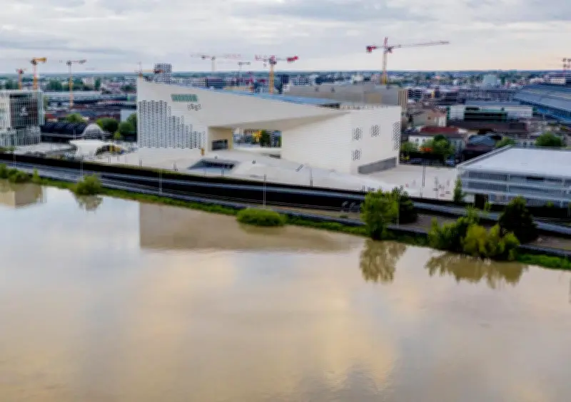 La Méca à Bordeaux : retour en images sur la construction du bâtiment emblématique